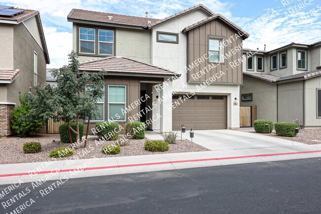 Building Photo - 640 W Winchester Dr