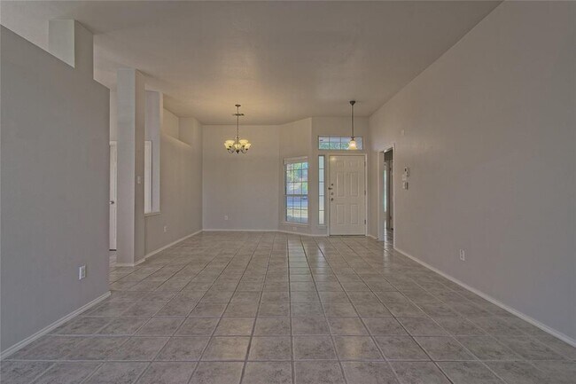 Building Photo - 215 Rio Vista Dr