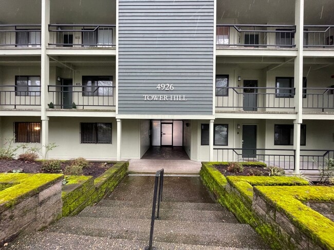 Building Photo - S. PDX 2Bed 2Bath ~ Condo~Near OHSU w/ 2 Reserved parking spots & Washer & Dryer!