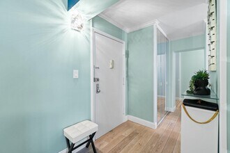 Building Photo - 9060 Palisade Ave