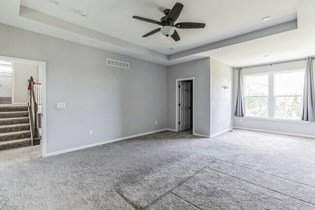 Building Photo - 262 Harness Way