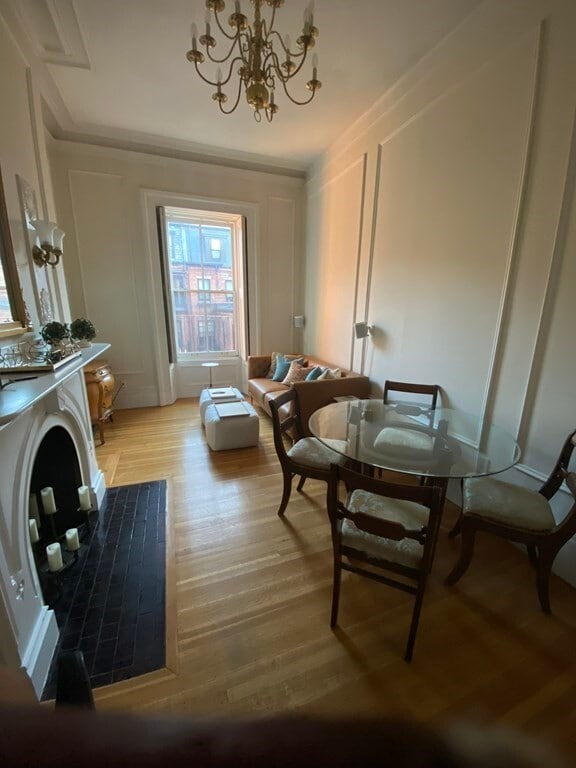 Building Photo - 130 Beacon St