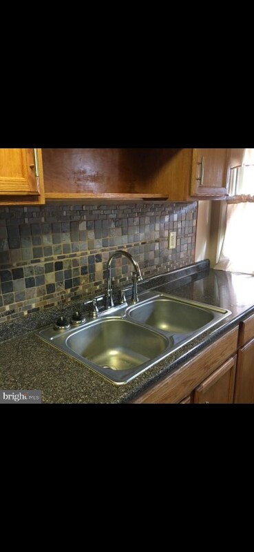 Building Photo - 2453 Berryhill St