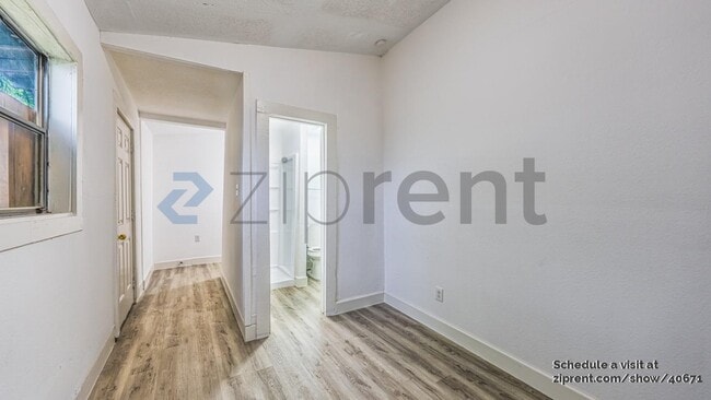 Foto del edificio - 146 Fairview Ave