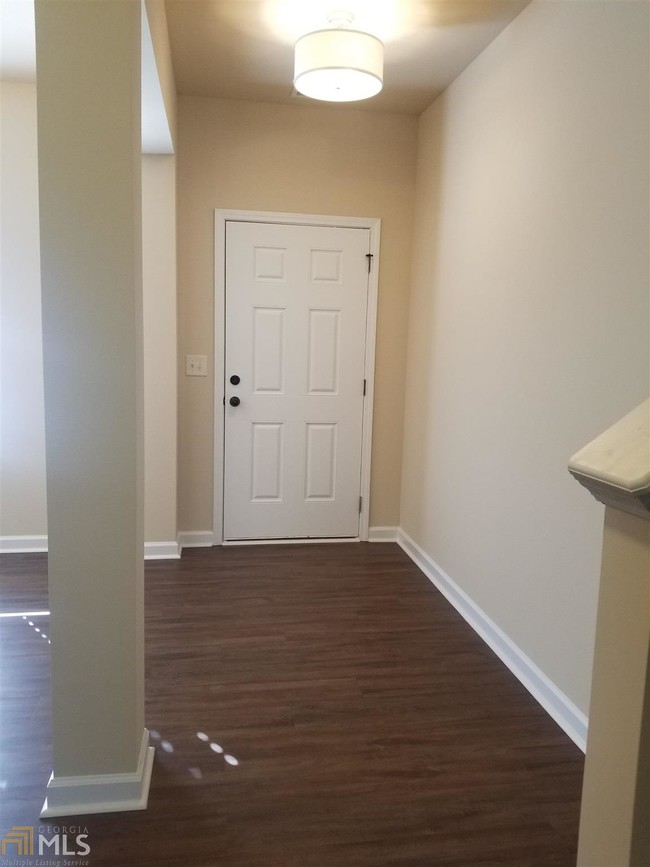 Building Photo - 4895 Clarkstone Dr