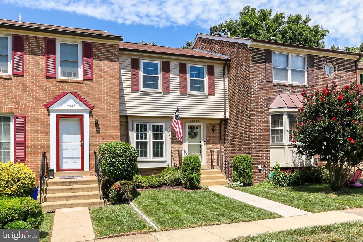 14442 Manassas Gap Ct, Centreville, VA 20120 Townhome Rentals in