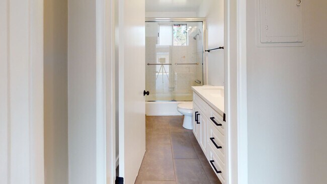 Foto del interior - 3431 Vinton Ave