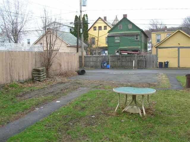Building Photo - 88 5th Ave