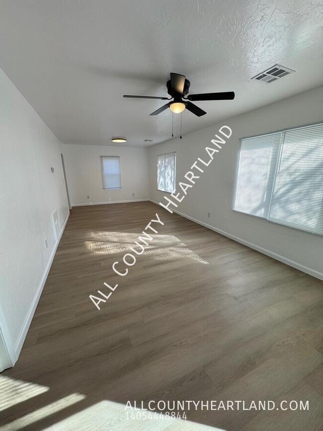 Photo - 1700 N Kelham Ave House