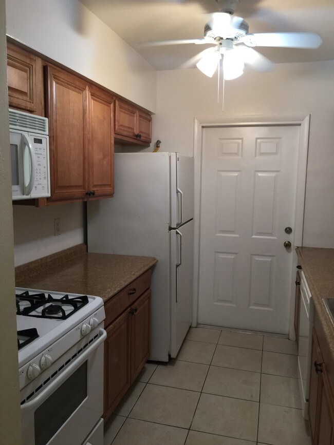 Cocina - 265 SW 7th St
