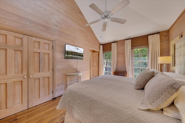 Foto del edificio - 2538 Parkside Dr NE