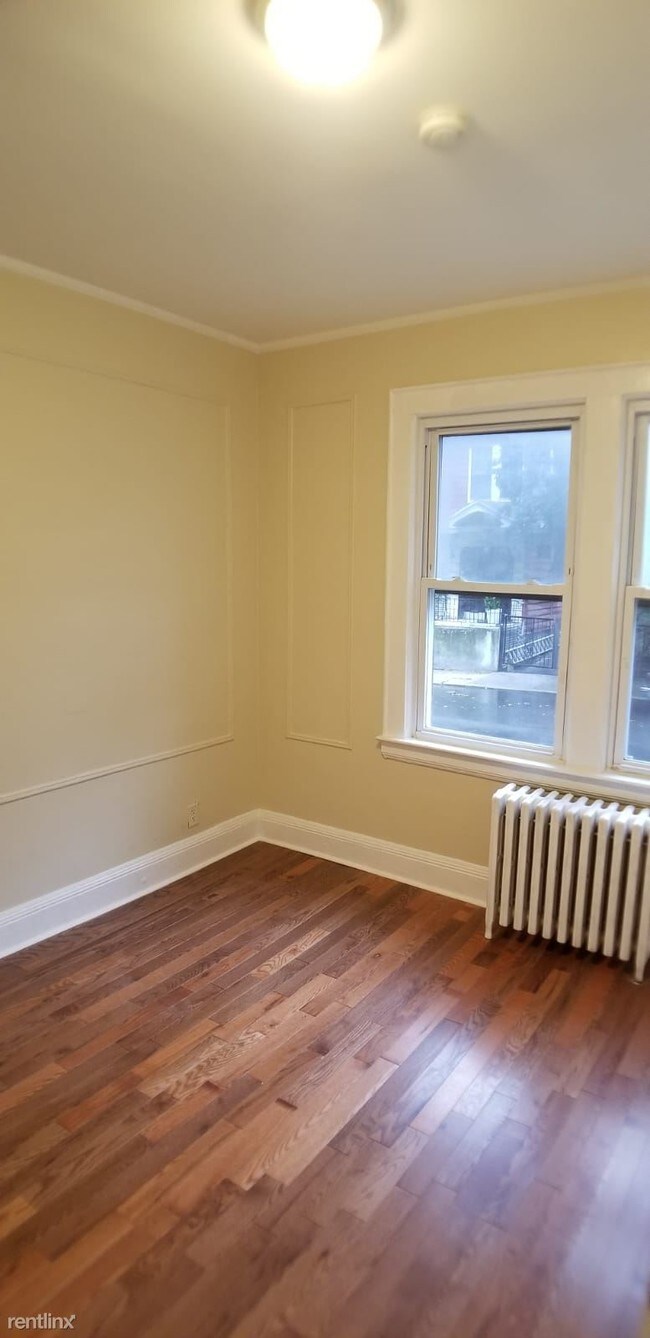 Building Photo - 2 br, 1 bath  - 41 Underwood St Apt 1R
