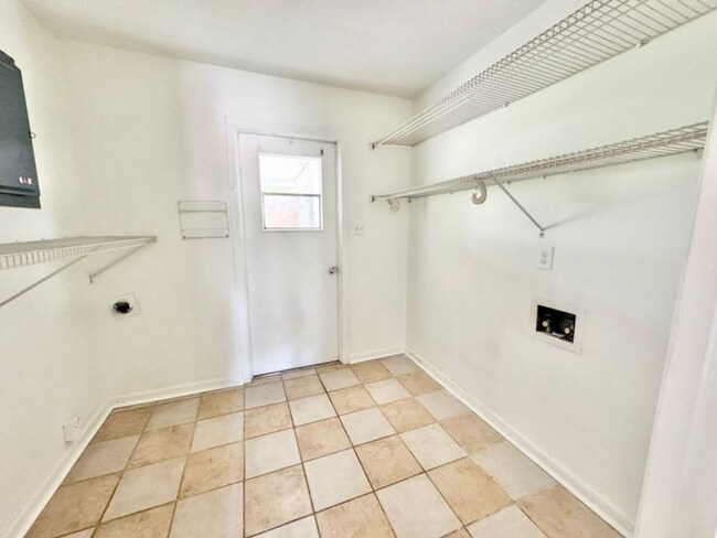 Foto del edificio - 3 bedroom Home on Wilmington Island in Sav...