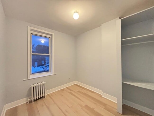 Foto del edificio - 211 64th St