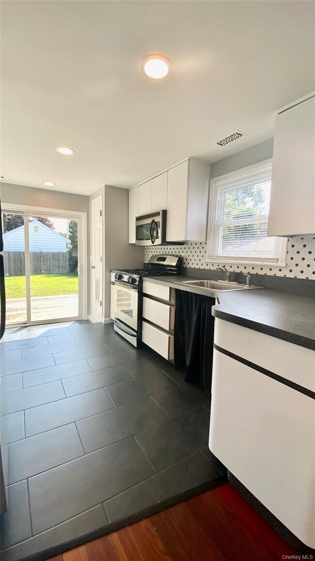 Foto del edificio - 450 S Fulton Ave