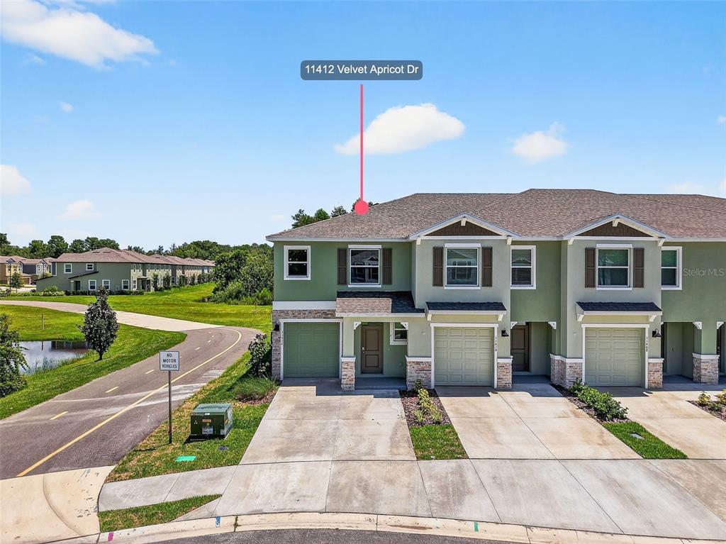 Foto principal - 11412 Velvet Apricot Dr