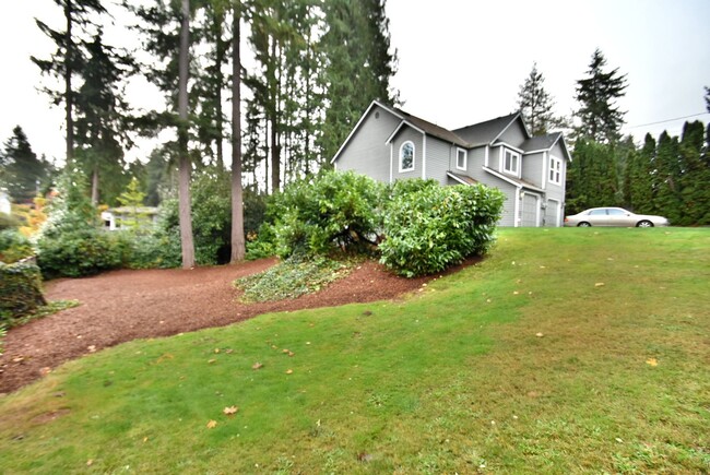 Building Photo - 3bd/1.5ba Edmonds Home