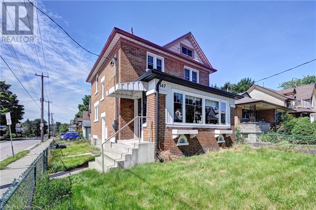 Photo principale - 147 Courtland Ave E