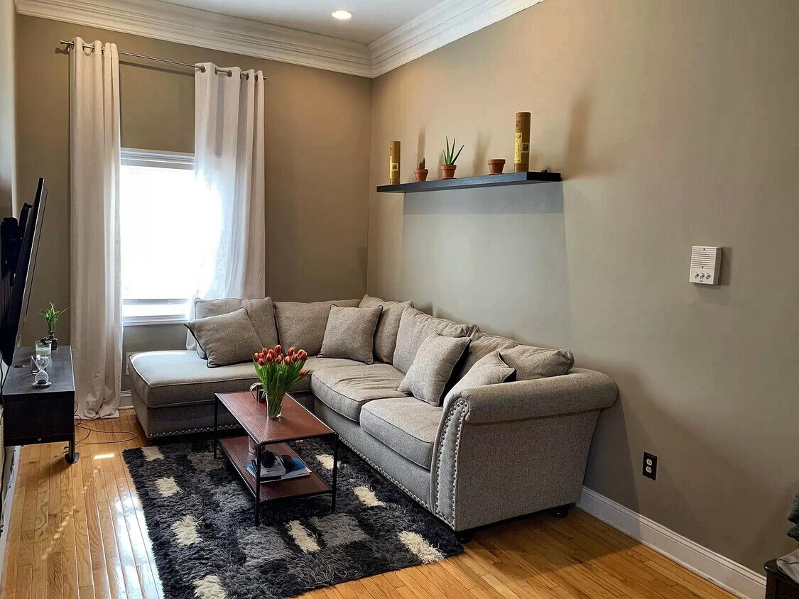 70 South St Unit 1A, Jersey City, NJ 07307 Condo for Rent in Jersey