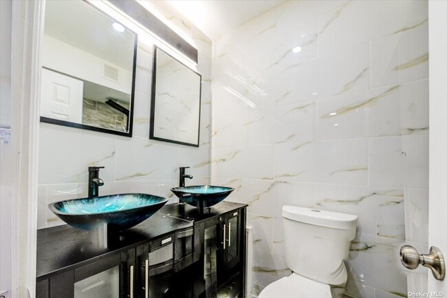 Foto del edificio - 1218 E 84th St