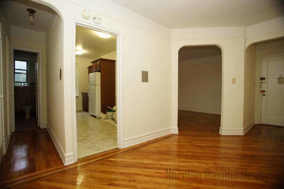 Primary Photo - 8201 4th Ave
