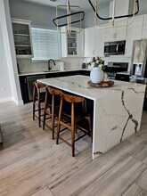 Building Photo - 4425 Elmwood St