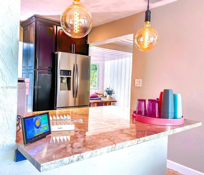 Foto del edificio - 1130 NE 23rd Pl