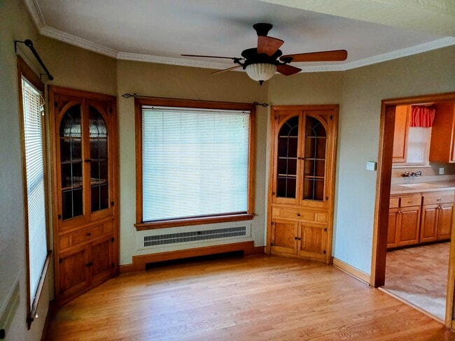 Building Photo - 3037 S 38th St