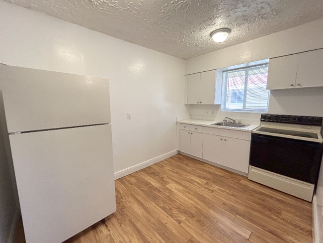 Foto del edificio - 641 NE 86th St