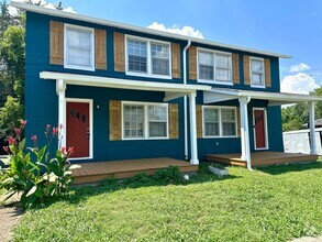 Building Photo - 128 Orchard Dr
