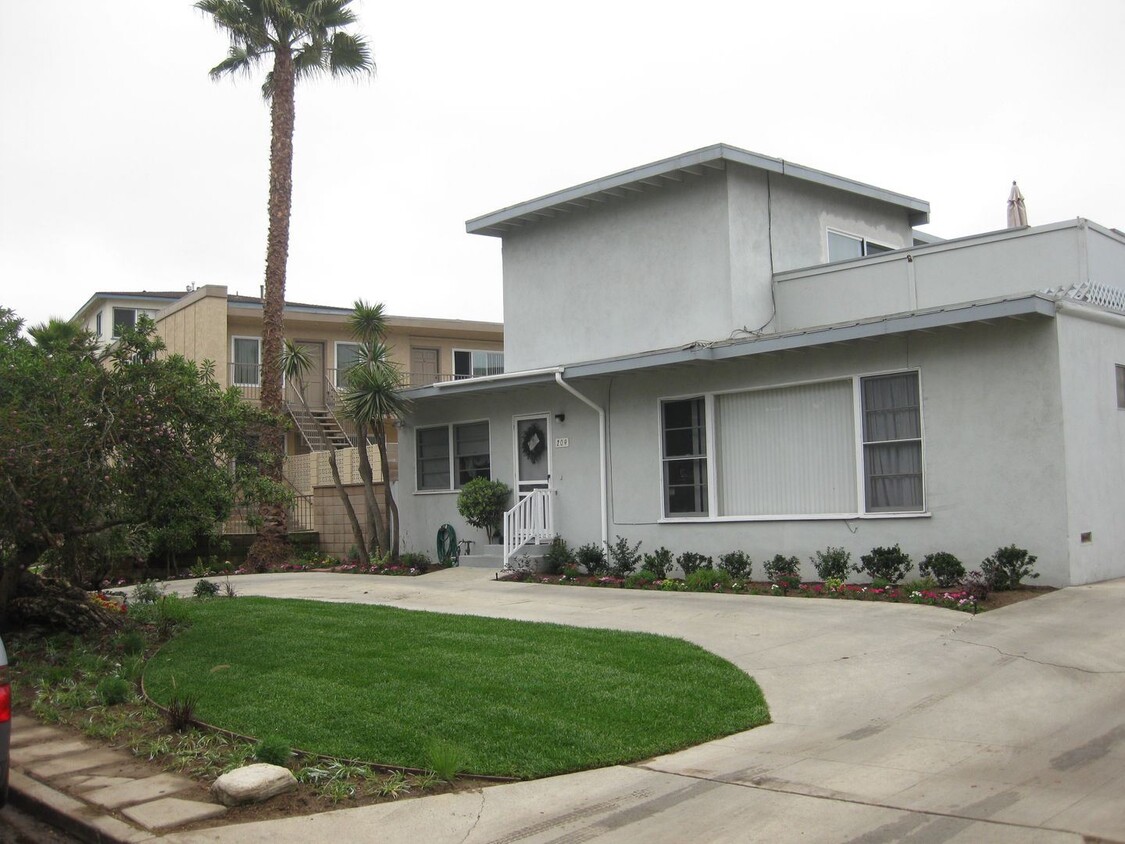 Primary Photo - 209 Calle Miramar
