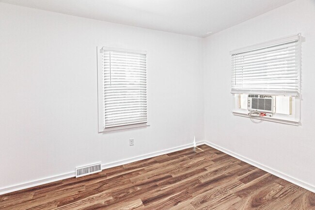 Foto del edificio - 603 W 4th St