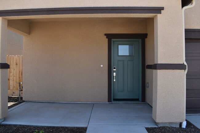 Building Photo - 4624 Athena Dr