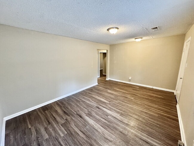 Foto del edificio - 1761 Winston Dr