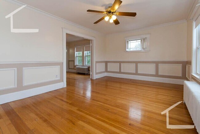 Foto del edificio - Spacious 2 Bedroom
