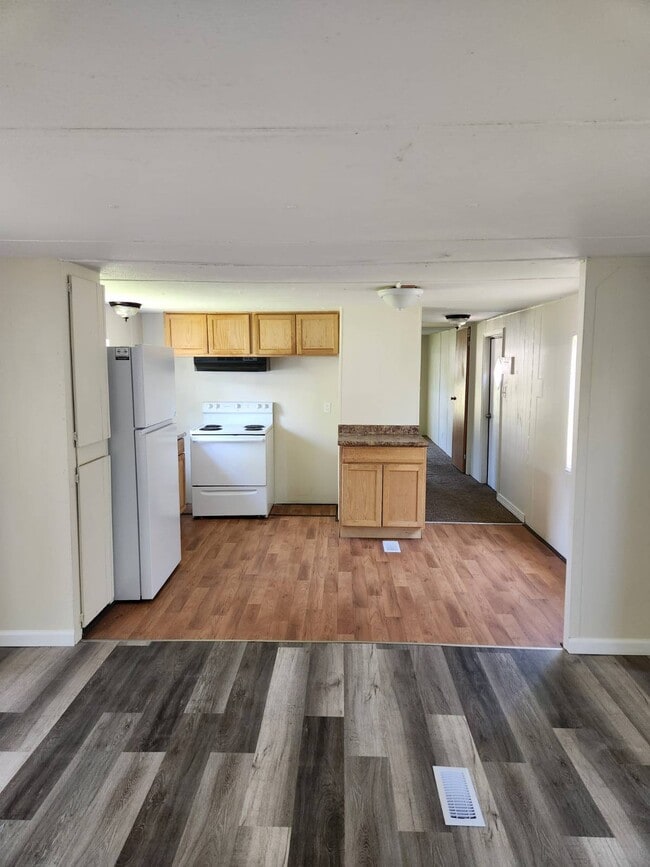 Building Photo - 134 Grace Park Ln