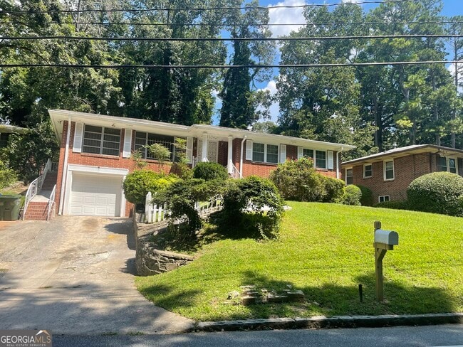 Building Photo - 3027 Collier Dr NW