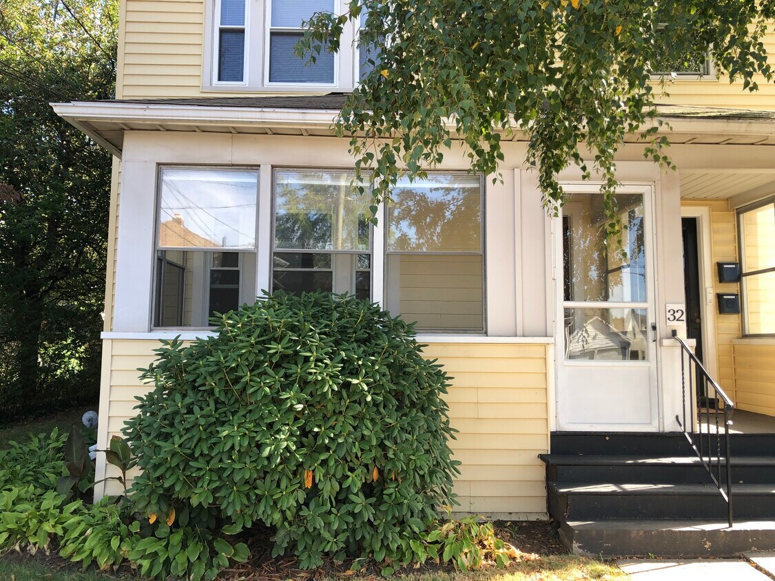 First Floor - 32 Nesbit Ave