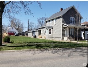 Building Photo - 506 Church St