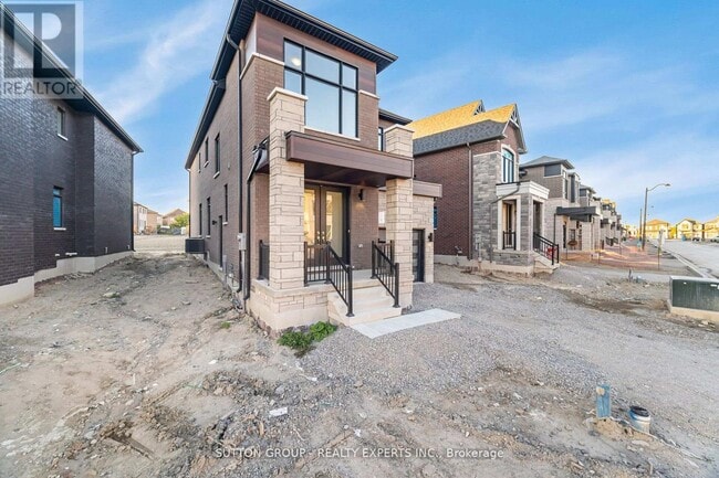 Building Photo - 6 Raja St