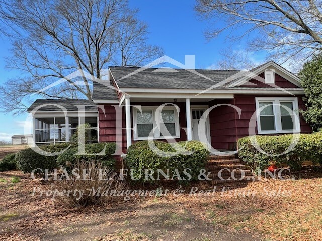 Primary Photo - 8033 Parris Bridge Rd