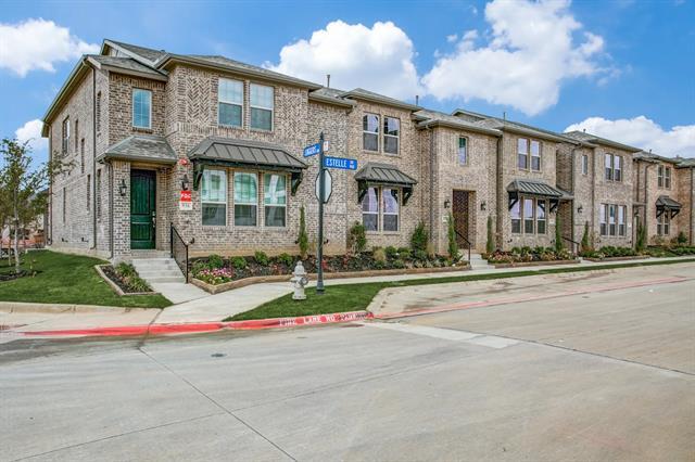Foto del edificio - 935 Ponds Edge Ln