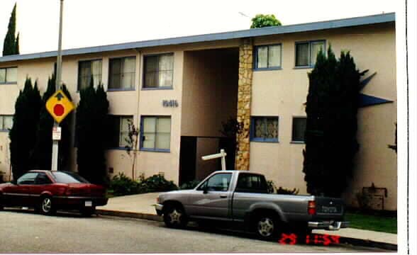 Building Photo - 10416 Irene St