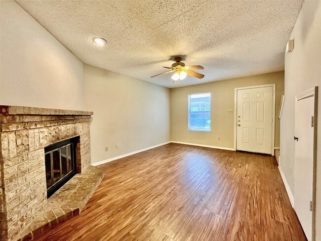 Building Photo - 3055 Olympia Dr