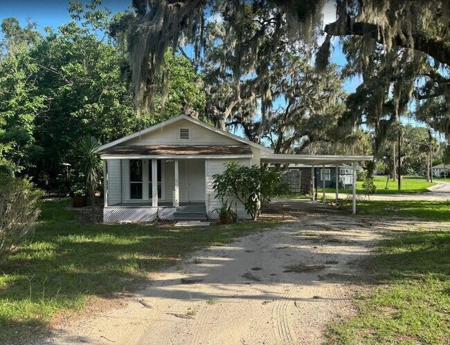 Building Photo - 1318 Neely Dr