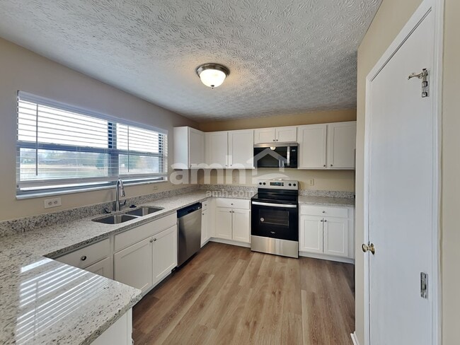 Building Photo - 158 Steiger Ct