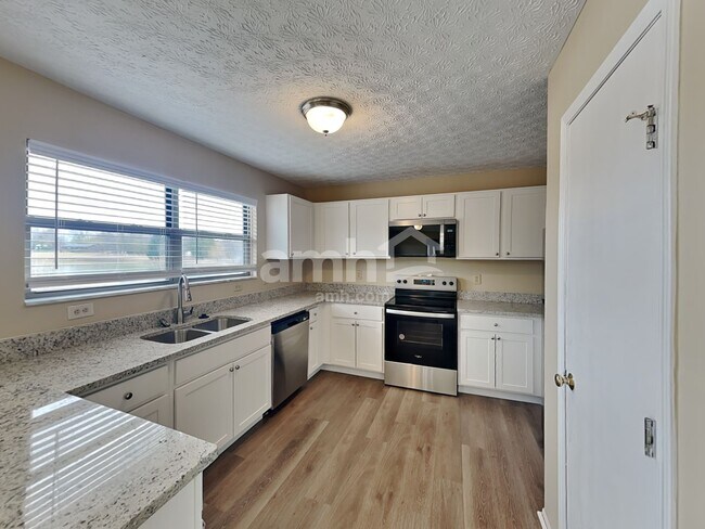 Foto del edificio - 158 Steiger Ct