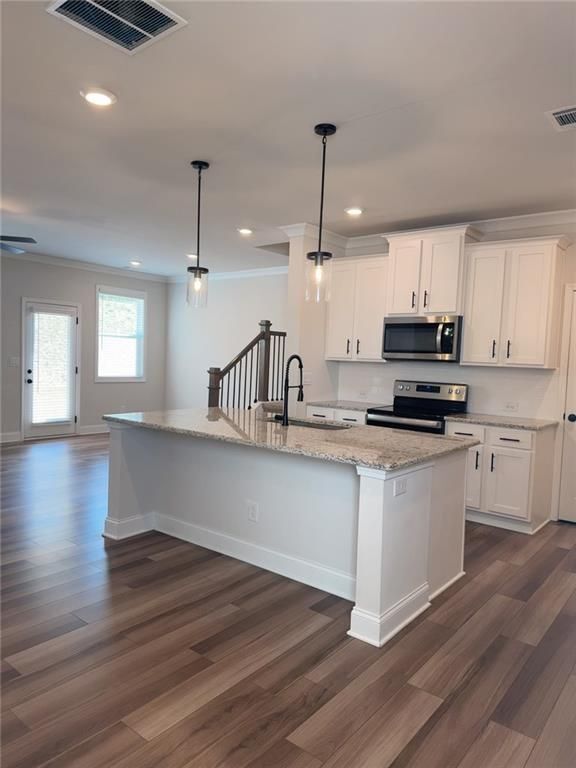 Foto del edificio - 4695 Cypress Pk Dr