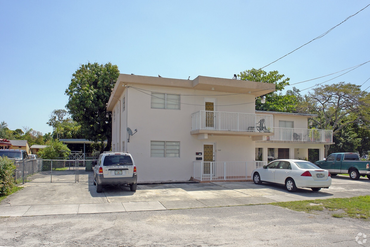Foto del edificio - 3099 NW 16th St