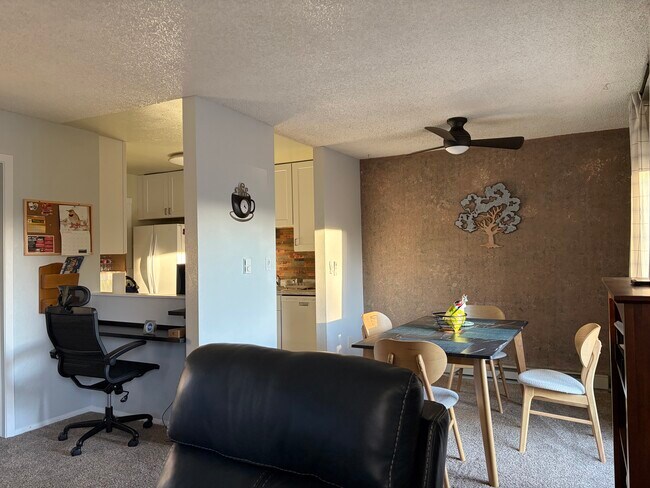 Building Photo - 1205 W Centaur Cir